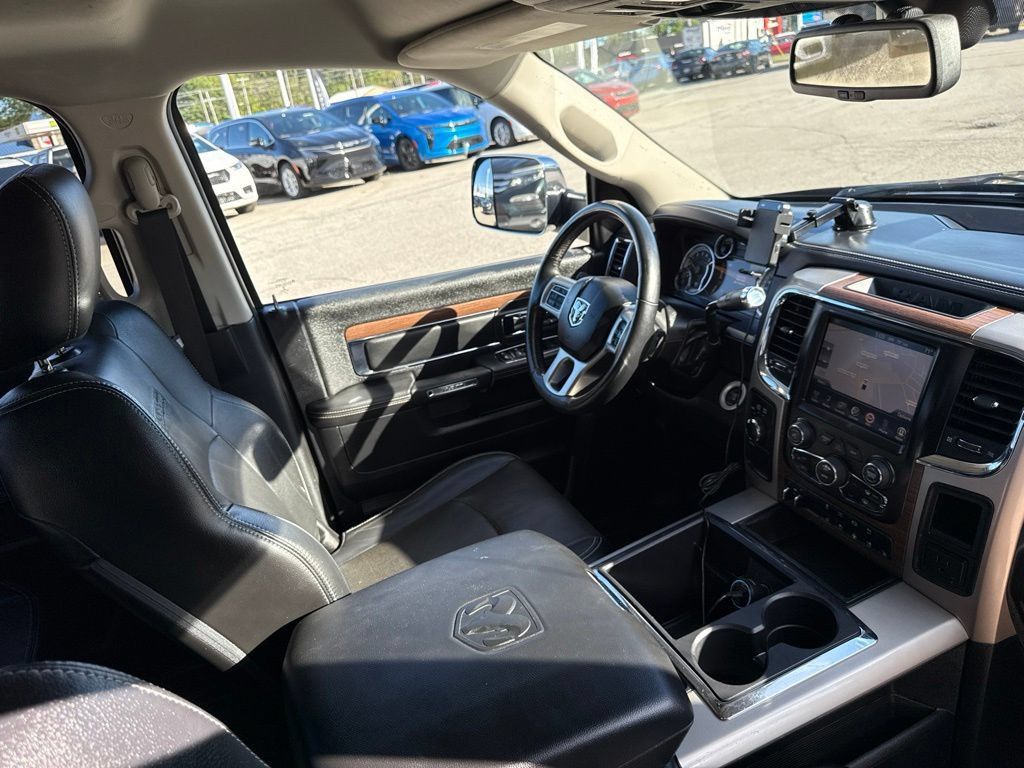 Used 2014 RAM 3500 Laramie AWD/4WD image 46