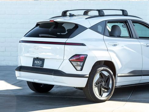 New 2025 Hyundai Kona SEL FWD image 5