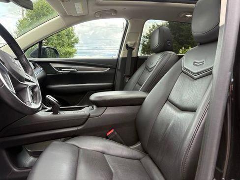 Used 2018 Cadillac XT5 Premium Luxury AWD/4WD image 29