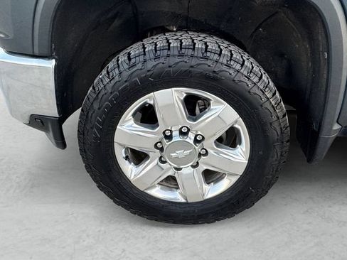 Used 2020 Chevrolet Silverado 2500 LTZ w/ LTZ Premium Package AWD/4WD image 23