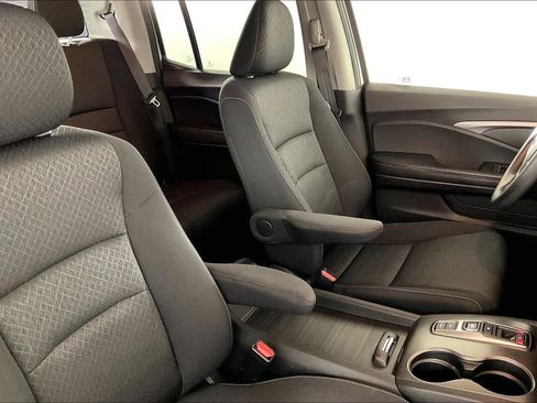 Used 2020 Honda Ridgeline Sport image 6
