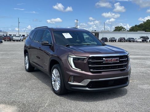 Used 2024 GMC Acadia Elevation FWD image 2