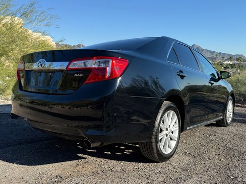 Used 2012 Toyota Camry XLE image 5