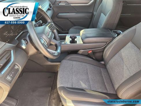 Used 2025 GMC Acadia Elevation image 13