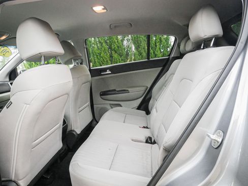 Used 2021 Kia Sportage LX image 29