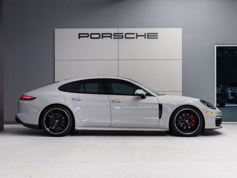 Certified 2023 Porsche Panamera 4S AWD/4WD image 8