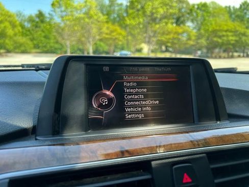 Used 2017 BMW 330i xDrive Sedan AWD/4WD image 40