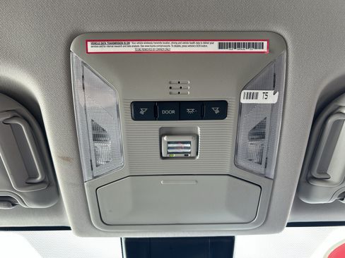 Certified 2024 Toyota RAV4 XLE AWD/4WD image 34