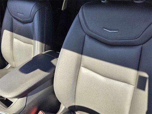 Used 2024 Cadillac XT6 Luxury w/ LPO, Floor Liner Package image 16