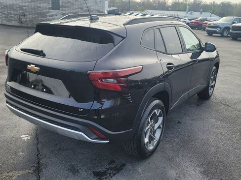 Used 2026 Chevrolet Trax LT FWD image 12