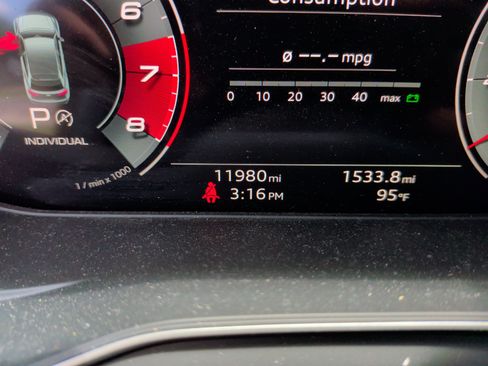Used 2023 Audi SQ5 Prestige w/ Prestige Package AWD/4WD image 22