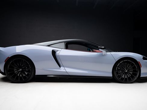 Used 2023 McLaren GT RWD image 34