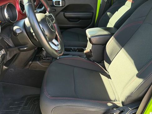 Used 2021 Jeep Wrangler Unlimited Rubicon AWD/4WD image 19