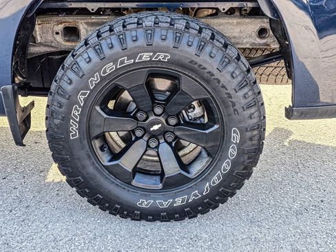 Used 2023 Chevrolet Silverado 1500 W/T w/ Trailering Package image 8