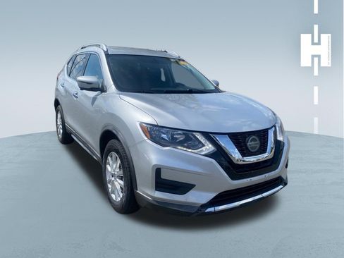 Used 2018 Nissan Rogue SV w/ Premium Package image 1