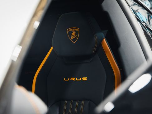 Used 2023 Lamborghini Urus Performante image 26