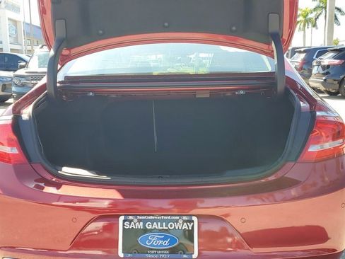 Used 2018 Buick LaCrosse Essence image 12