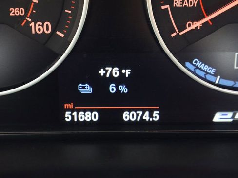 Used 2018 BMW 330e w/ Premium Package RWD image 17