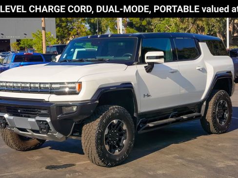 Used 2025 GMC Hummer EV 2X w/ Extreme Off-Road Package image 4