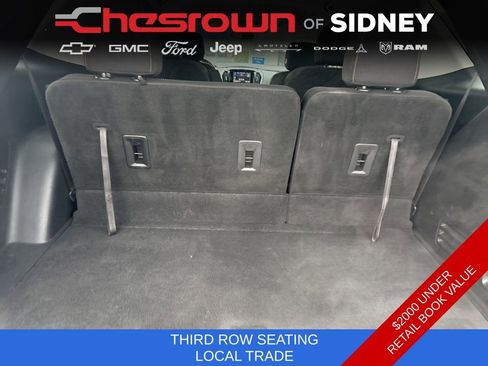 Used 2020 Chevrolet Traverse LT image 17