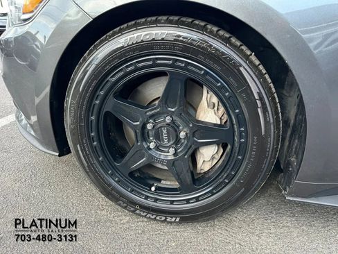 Used 2017 Ford Mustang GT RWD image 17