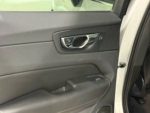 Used 2018 Volvo XC60 T8 Inscription w/ Luxury Seat Package image 63