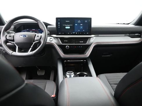 Used 2025 Ford Explorer ST-Line w/ ST-Line Street Pack image 22