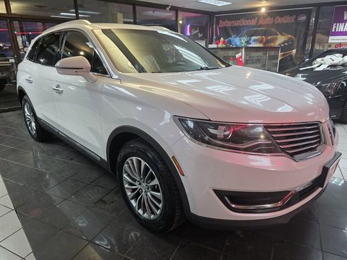 Used 2018 Lincoln MKX Select w/ Select Plus Package image 4