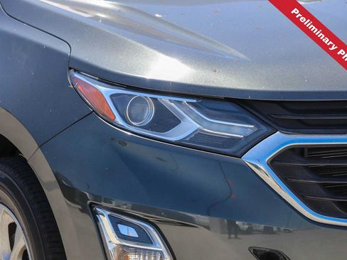 Used 2019 Chevrolet Equinox LS FWD image 4