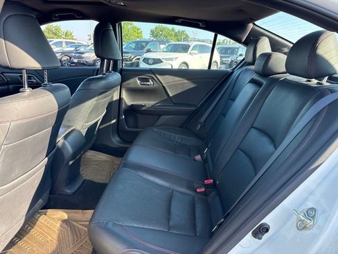 Used 2017 Honda Accord Sport Special Edition image 14