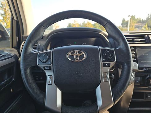 Used 2024 Toyota 4Runner SR5 image 25