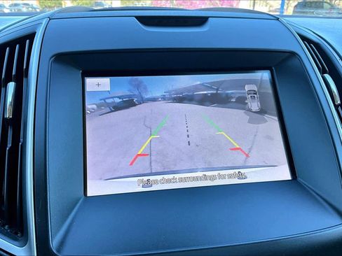 Used 2020 Ford Edge SEL w/ Convenience Package image 27