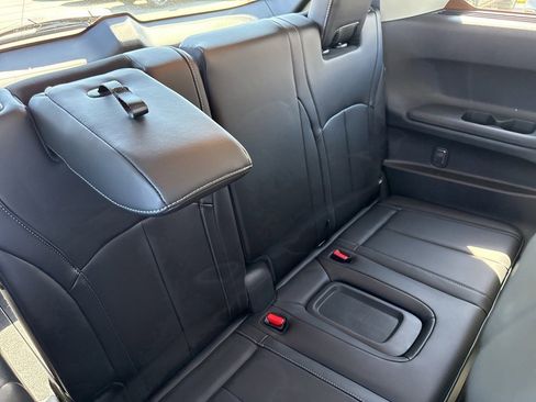 Used 2025 INFINITI QX60 Luxe image 11