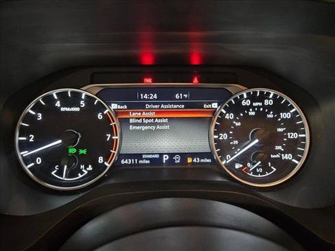 Used 2023 Nissan Rogue S FWD image 11