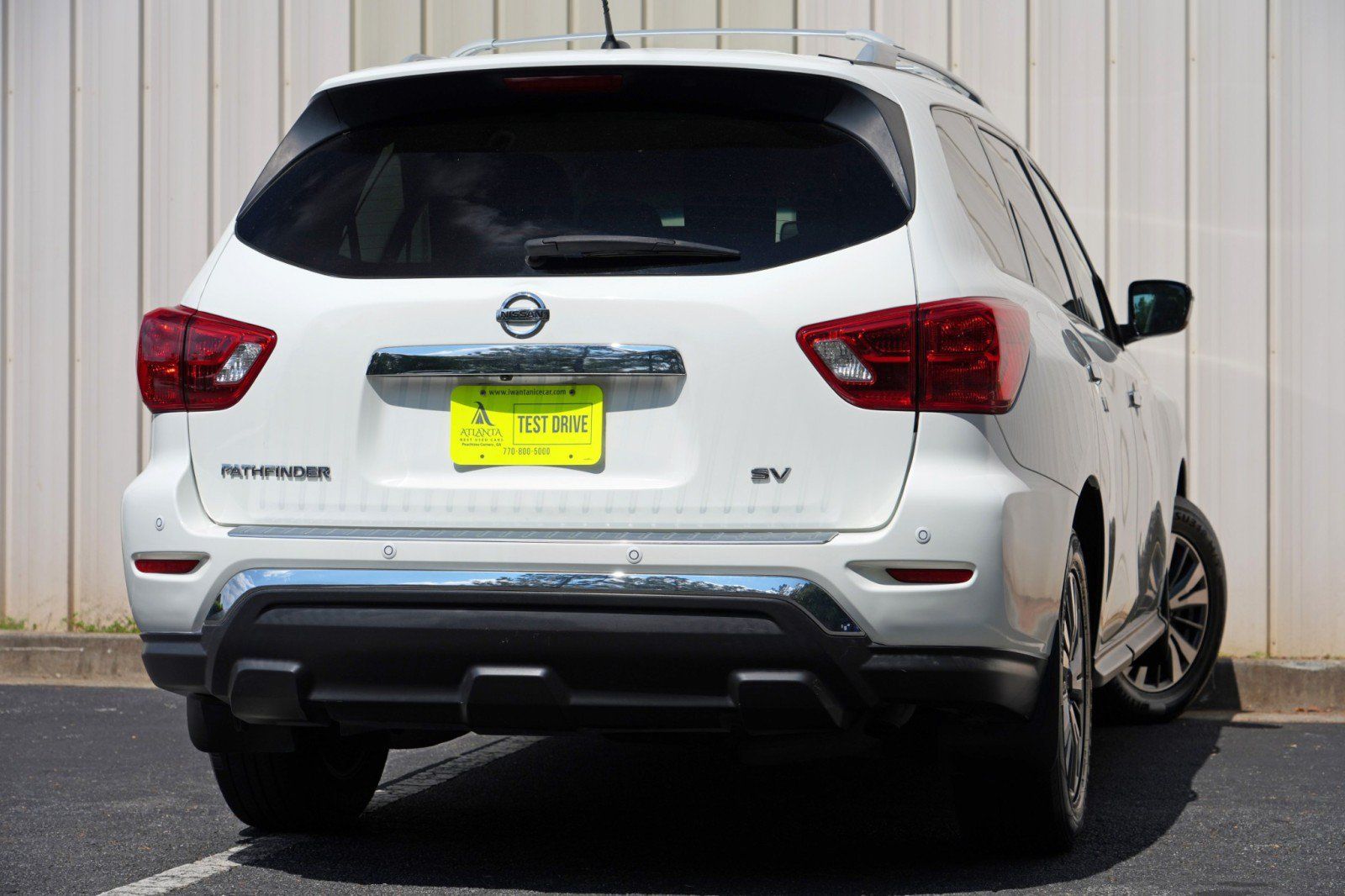 Used 2017 Nissan Pathfinder SV FWD image 4