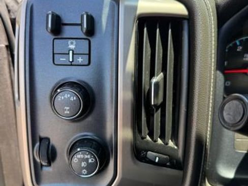 Used 2019 GMC Sierra 2500 Denali AWD/4WD image 34