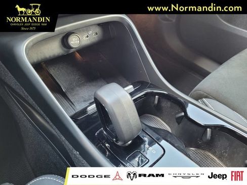 Used 2023 Volvo C40 P8 Recharge Ultimate AWD/4WD image 12