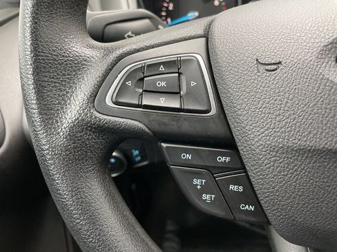 Used 2017 Ford Focus SE image 24