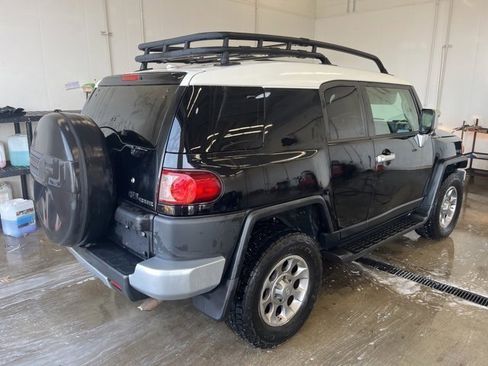 Used 2011 Toyota FJ Cruiser Base image 5