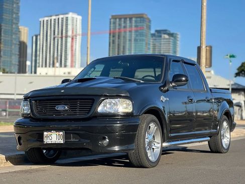 Used 2002 Ford F150 Harley-Davidson RWD image 1