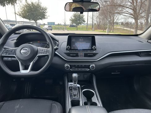 Used 2021 Nissan Altima 2.5 SV image 25