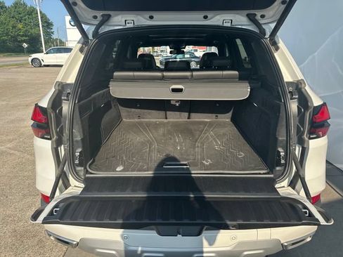 Used 2024 BMW X5 xDrive40i w/ Premium Package AWD/4WD image 21