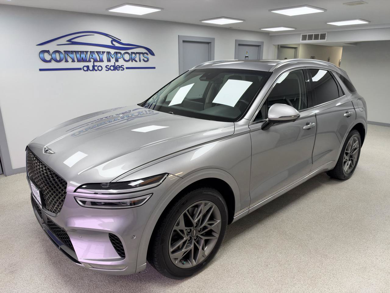 Used 2022 Genesis GV70 2.5T w/ Advanced Package AWD/4WD image 2