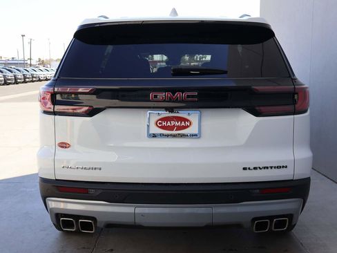 Used 2025 GMC Acadia Elevation image 4
