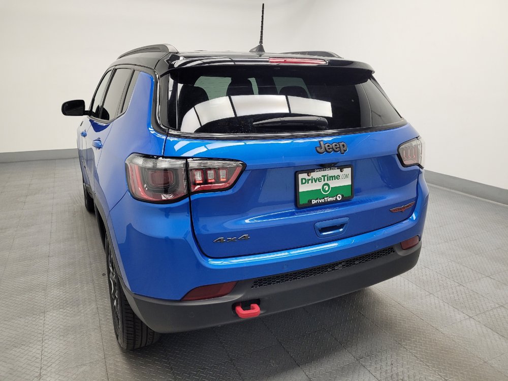 Used 2025 Jeep Compass Trailhawk AWD/4WD image 6