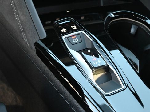 Certified 2025 Audi SQ5 Premium Plus w/ Premium Plus Package image 12