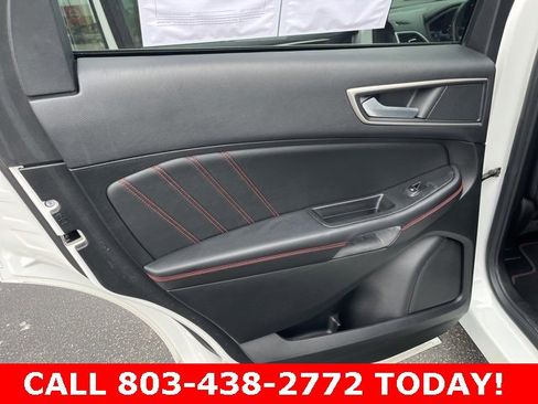Used 2022 Ford Edge ST-Line image 11