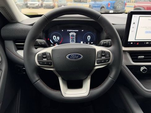 New 2026 Ford Explorer Active RWD image 40