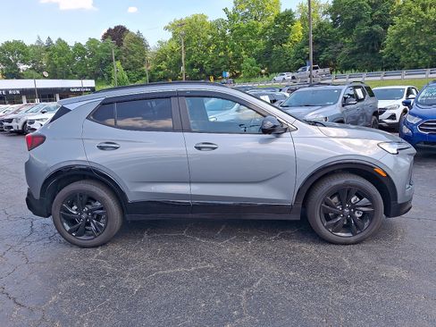 Used 2024 Buick Encore GX Sport Touring w/ Comfort Package AWD/4WD image 7