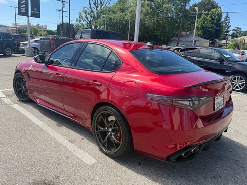 Used 2024 Alfa Romeo Giulia Quadrifoglio w/ Active Assist Plus Package image 5